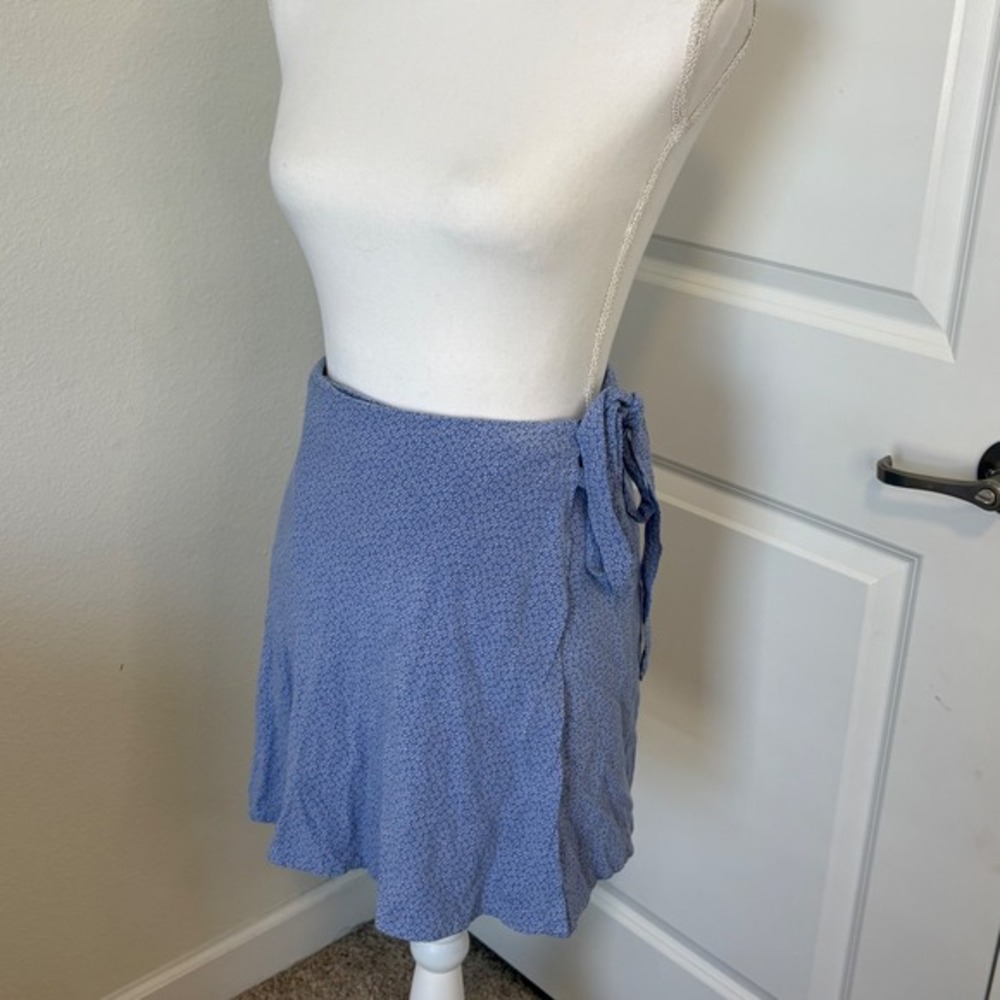 Brandy Melville Blue Floral Wrap Mini Skirt One Size Side Tie Summer